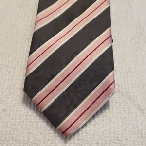 Neck tie